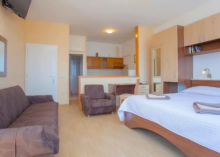 Lovric * Λομπάρδα