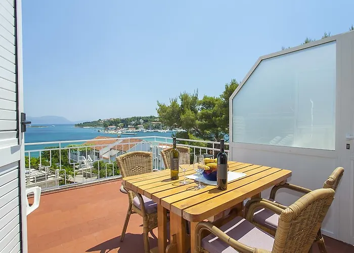 Lovric Λομπάρδα